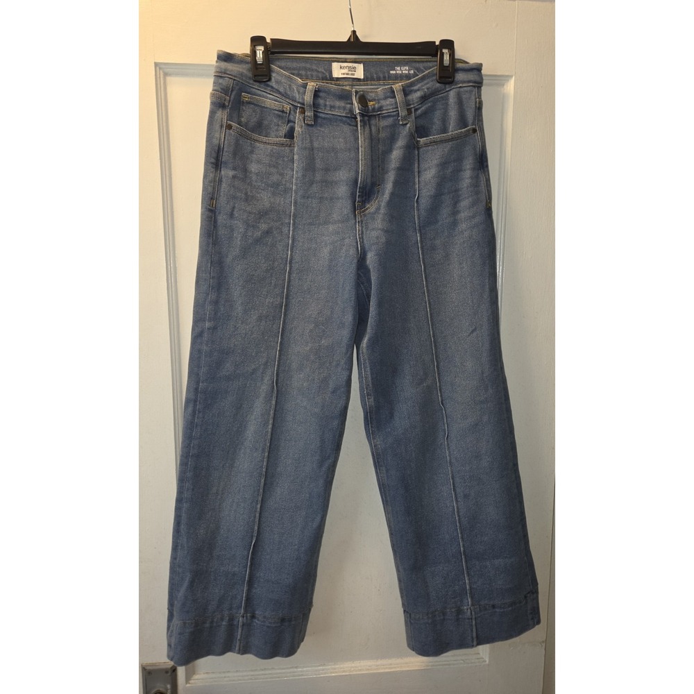Kensie Vintage Luxe Kaya Jeans. High Rise Wide Leg Seamed. 8